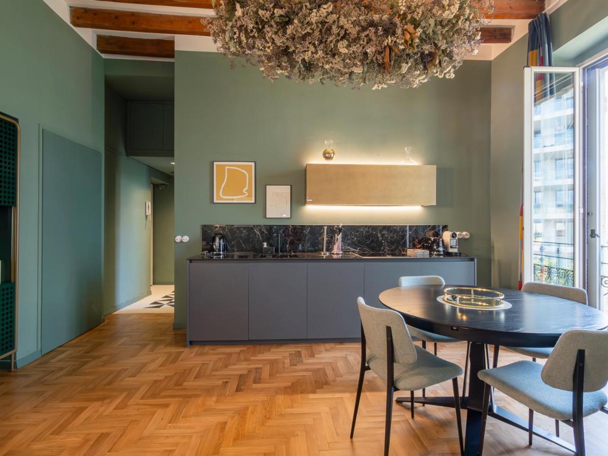 Luxury Apartment In Isola - Ca24 Милано Екстериор снимка